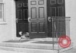 Immagine di I bambini della scuola entrano nelle scuole New York City USA, 1929, secondo 23 filmato di repertorio 65675052211