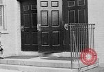 Immagine di I bambini della scuola entrano nelle scuole New York City USA, 1929, secondo 26 filmato di repertorio 65675052211