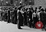 Immagine di I bambini della scuola entrano nelle scuole New York City USA, 1929, secondo 33 filmato di repertorio 65675052211
