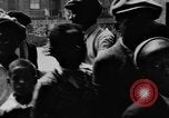 Immagine di I bambini della scuola entrano nelle scuole New York City USA, 1929, secondo 36 filmato di repertorio 65675052211