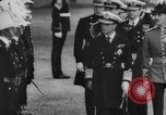 Standbild König Edward VIII übergibt Thron London England Vereinigtes Königreich, 1936, aus Sekunde 10 historischem Filmmaterial Videoclip 65675052222