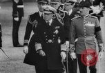 Standbild König Edward VIII übergibt Thron London England Vereinigtes Königreich, 1936, aus Sekunde 12 historischem Filmmaterial Videoclip 65675052222