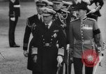 Standbild König Edward VIII übergibt Thron London England Vereinigtes Königreich, 1936, aus Sekunde 13 historischem Filmmaterial Videoclip 65675052222