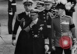 Standbild König Edward VIII übergibt Thron London England Vereinigtes Königreich, 1936, aus Sekunde 15 historischem Filmmaterial Videoclip 65675052222