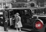 Standbild König Edward VIII übergibt Thron London England Vereinigtes Königreich, 1936, aus Sekunde 31 historischem Filmmaterial Videoclip 65675052222