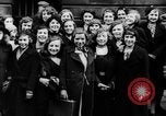 Standbild König Edward VIII übergibt Thron London England Vereinigtes Königreich, 1936, aus Sekunde 34 historischem Filmmaterial Videoclip 65675052222