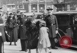 Standbild König Edward VIII übergibt Thron London England Vereinigtes Königreich, 1936, aus Sekunde 37 historischem Filmmaterial Videoclip 65675052222