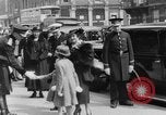 Standbild König Edward VIII übergibt Thron London England Vereinigtes Königreich, 1936, aus Sekunde 39 historischem Filmmaterial Videoclip 65675052222