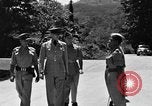Immagine di Maresciallo britannico Sir Keith Park Kandy Ceylon, 1945, secondo 35 filmato di repertorio 65675052250