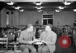 Standbild USA Offiziere Montgomery Alabama USA, 1947, aus Sekunde 24 historischem Filmmaterial Videoclip 65675052260