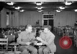 Standbild USA Offiziere Montgomery Alabama USA, 1947, aus Sekunde 27 historischem Filmmaterial Videoclip 65675052260