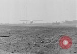 Image US Army Piper Cub L-4 et L-5 de liaison avions Stinson Italie, 1944, de la seconde 14 séquences d'archives historiques vidéo 65675052265