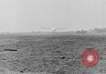 Image US Army Piper Cub L-4 et L-5 de liaison avions Stinson Italie, 1944, de la seconde 17 séquences d'archives historiques vidéo 65675052265