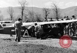 Image Piper Cub avion Italie, 1944, de la seconde 22 séquences d'archives historiques vidéo 65675052266