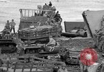 Standbild USA Soldaten Kiska Aleutian Islands Alaska USA, 1943, aus Sekunde 31 historischem Filmmaterial Videoclip 65675052274