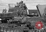 Standbild USA Soldaten Kiska Aleutian Islands Alaska USA, 1943, aus Sekunde 36 historischem Filmmaterial Videoclip 65675052274