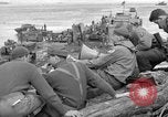 Standbild USA Soldaten Kiska Aleutian Islands Alaska USA, 1943, aus Sekunde 50 historischem Filmmaterial Videoclip 65675052274