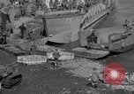 Standbild Caterpillar Tractor Kiska Aleutian Islands Alaska USA, 1943, aus Sekunde 14 historischem Filmmaterial Videoclip 65675052275