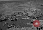 Standbild Caterpillar Tractor Kiska Aleutian Islands Alaska USA, 1943, aus Sekunde 36 historischem Filmmaterial Videoclip 65675052275