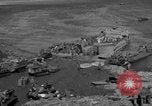 Standbild Caterpillar Tractor Kiska Aleutian Islands Alaska USA, 1943, aus Sekunde 39 historischem Filmmaterial Videoclip 65675052275