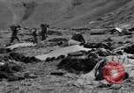 Standbild USA Soldaten Kiska Aleutian Islands Alaska USA, 1943, aus Sekunde 10 historischem Filmmaterial Videoclip 65675052276