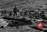 Standbild USA Soldaten Kiska Aleutian Islands Alaska USA, 1943, aus Sekunde 18 historischem Filmmaterial Videoclip 65675052276
