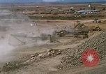 Standbild rock Crusher Phan Rang Vietnam, 1966, aus Sekunde 31 historischem Filmmaterial Videoclip 65675052277