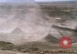 Standbild rock Crusher Phan Rang Vietnam, 1966, aus Sekunde 45 historischem Filmmaterial Videoclip 65675052277