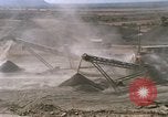 Standbild rock Crusher Phan Rang Vietnam, 1966, aus Sekunde 53 historischem Filmmaterial Videoclip 65675052277