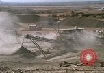 Standbild rock Crusher Phan Rang Vietnam, 1966, aus Sekunde 58 historischem Filmmaterial Videoclip 65675052277