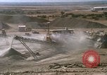 Standbild rock Crusher Phan Rang Vietnam, 1966, aus Sekunde 60 historischem Filmmaterial Videoclip 65675052277