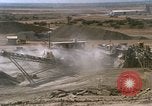 Standbild rock Crusher Phan Rang Vietnam, 1966, aus Sekunde 62 historischem Filmmaterial Videoclip 65675052277