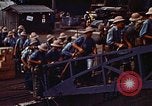 Standbild Segler Tarawa Gilbert Inseln, 1945, aus Sekunde 29 historischem Filmmaterial Videoclip 65675052294