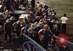 Standbild Segler Tarawa Gilbert Inseln, 1945, aus Sekunde 33 historischem Filmmaterial Videoclip 65675052294