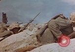 Standbild 4 US-Marine Division in der Schlacht Marshall Inseln, 1944, aus Sekunde 42 historischem Filmmaterial Videoclip 65675052298