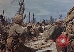 Standbild 4 US-Marine Division in der Schlacht Marshall Inseln, 1944, aus Sekunde 48 historischem Filmmaterial Videoclip 65675052298