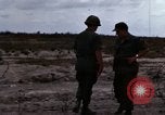 Standbild USA Soldaten Vietnam Bien Hoa Air Base, 1968, aus Sekunde 9 historischem Filmmaterial Videoclip 65675052302
