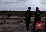 Standbild USA Soldaten Vietnam Bien Hoa Air Base, 1968, aus Sekunde 14 historischem Filmmaterial Videoclip 65675052302
