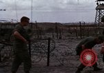 Standbild USA Soldaten Vietnam Bien Hoa Air Base, 1968, aus Sekunde 17 historischem Filmmaterial Videoclip 65675052302
