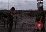 Standbild USA Soldaten Vietnam Bien Hoa Air Base, 1968, aus Sekunde 18 historischem Filmmaterial Videoclip 65675052302