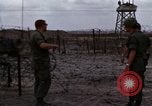 Standbild USA Soldaten Vietnam Bien Hoa Air Base, 1968, aus Sekunde 19 historischem Filmmaterial Videoclip 65675052302