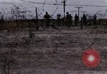 Standbild USA Soldaten Vietnam Bien Hoa Air Base, 1968, aus Sekunde 45 historischem Filmmaterial Videoclip 65675052302
