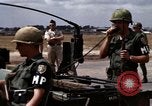 Immagine di Stati Uniti truppe Vietnam Hoa Bien Air Base, 1968, secondo 21 filmato di repertorio 65675052303