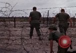 Standbild USA Officer Vietnam Bien Hoa Air Base, 1968, aus Sekunde 17 historischem Filmmaterial Videoclip 65675052304