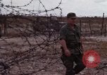 Standbild USA Officer Vietnam Bien Hoa Air Base, 1968, aus Sekunde 33 historischem Filmmaterial Videoclip 65675052304