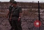Standbild USA Officer Vietnam Bien Hoa Air Base, 1968, aus Sekunde 41 historischem Filmmaterial Videoclip 65675052304