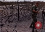 Standbild USA Officer Vietnam Bien Hoa Air Base, 1968, aus Sekunde 55 historischem Filmmaterial Videoclip 65675052304