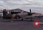 Immagine di Distrutto un1-E PIANO vietnamita Vietnam Hoa Bien Air Base, 1968, secondo 47 filmato di repertorio 65675052305