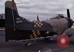 Immagine di Distrutto un1-E PIANO vietnamita Vietnam Hoa Bien Air Base, 1968, secondo 57 filmato di repertorio 65675052305