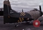 Immagine di Distrutto un1-E PIANO vietnamita Vietnam Hoa Bien Air Base, 1968, secondo 61 filmato di repertorio 65675052305